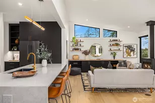 9661 NE Pine St, Bainbridge Island, WA 98110 - Photo 9