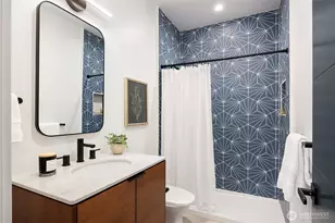 9661 NE Pine St, Bainbridge Island, WA 98110 - Photo 19