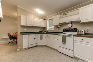 9204 206th Ave Ct E, Graham, WA 98338 - Photo 25