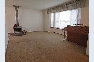 9021 55th Avenue NE, Marysville, WA 98270 - Photo 3