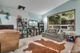 20327 W Richmond Rd, Bothell, WA 98021 - Photo 7