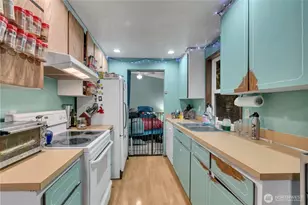 20327 W Richmond Rd, Bothell, WA 98021 - Photo 13