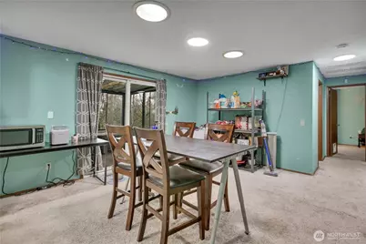 20327 W Richmond Road, Bothell, WA 98021 - Photo 9