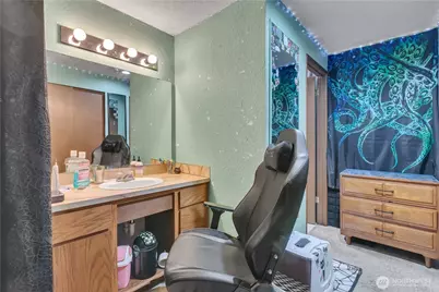 20327 W Richmond Road, Bothell, WA 98021 - Photo 19