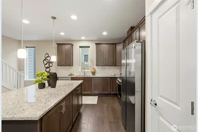 14606 35th Court NE, Lake Forest Park, WA 98155 - Photo 15