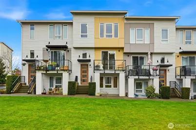 14606 35th Court NE, Lake Forest Park, WA 98155 - Photo 1