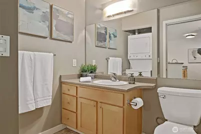 303 23rd Avenue S #304, Seattle, WA 98144 - Photo 21