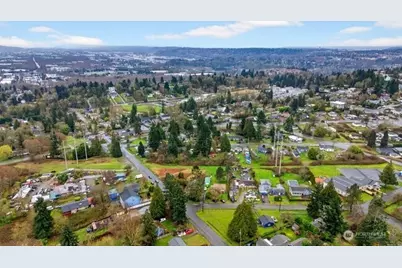 12511 80th Avenue S, Seattle, WA 98178 - Photo 7