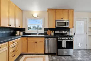 3731 N 29th St, Tacoma, WA 98407 - Photo 11