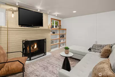 11340 Alton Avenue NE, Seattle, WA 98125 - Photo 17