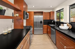 11340 Alton Ave NE, Seattle, WA 98125 - Photo 7