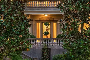 623 W Highland Dr, Seattle, WA 98119 - Photo 13