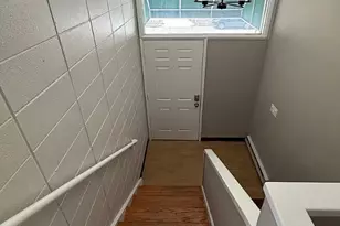 9200 Densmore Ave N, Seattle, WA 98103 - Photo 31