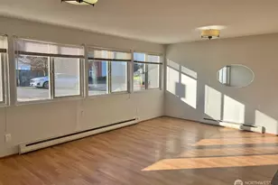 9200 Densmore Ave N, Seattle, WA 98103 - Photo 23