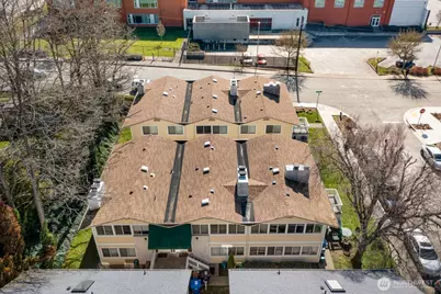 9200 Densmore Avenue N, Seattle, WA 98103 - Photo 39