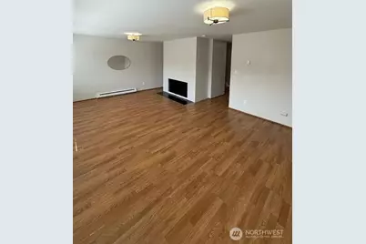 9200 Densmore Avenue N, Seattle, WA 98103 - Photo 27