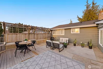 12621 156th Avenue SE, Renton, WA 98059 - Photo 29