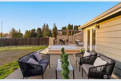 12621 156th Avenue SE, Renton, WA 98059 - Photo 25