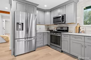 2023 Vine Rd, Brier, WA 98036 - Photo 9