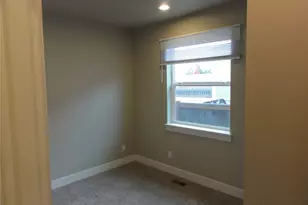 1724 14th St, Bremerton, WA 98337 - Photo 11