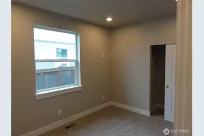 1724 14th Street, Bremerton, WA 98337 - Photo 9