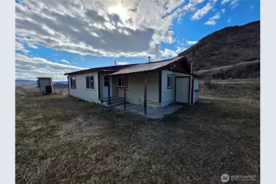 105 Emily Road, Oroville, WA 98844 - Photo 5