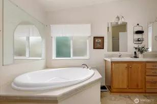 1140 Sherwood Ln, Greenbank, WA 98253 - Photo 19