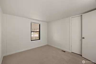 8780 NE Lybbert Drive, Moses Lake, WA 98837 - Photo 17