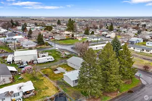 8780 NE Lybbert Dr, Moses Lake, WA 98837 - Photo 37