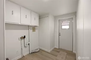 8780 NE Lybbert Dr, Moses Lake, WA 98837 - Photo 19