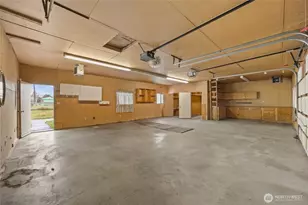 8780 NE Lybbert Dr, Moses Lake, WA 98837 - Photo 31