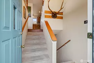 1728 W 6th St, Port Angeles, WA 98363 - Photo 3