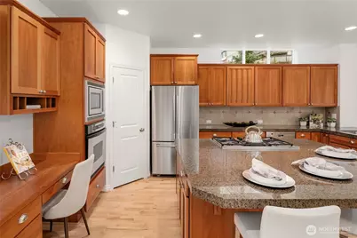 917 Bear Ridge Court NW, Issaquah, WA 98027 - Photo 7