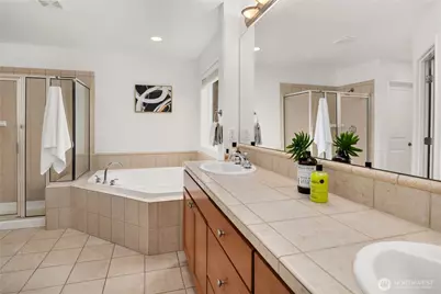 917 Bear Ridge Court NW, Issaquah, WA 98027 - Photo 23