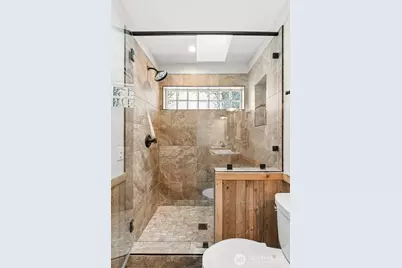 390 E Emerald Lake Drive E, Grapeview, WA 98546 - Photo 15