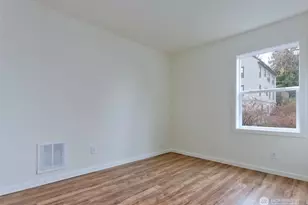 5045 37th Ave S, Seattle, WA 98118 - Photo 5