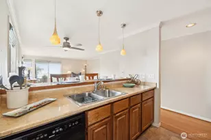 4222 Beach Dr SW, Seattle, WA 98116 - Photo 9