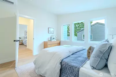 513 NE 123rd Street, Seattle, WA 98125 - Photo 15