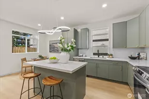 11017 35th Ave NE, Seattle, WA 98125 - Photo 3