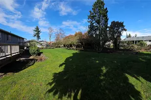 1135 N Heatherwood W, Tacoma, WA 98406 - Photo 7