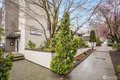 2219 14th Avenue W #202, Seattle, WA 98119 - Photo 15
