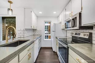 2219 14th Ave W, Seattle, WA 98119 - Photo 5