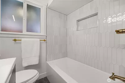 515 NE 123rd Street, Seattle, WA 98125 - Photo 7