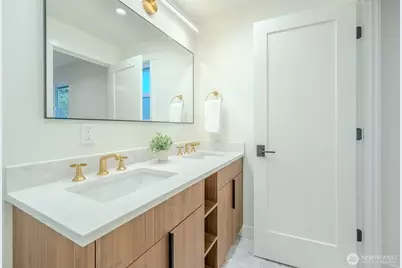 515 NE 123rd Street, Seattle, WA 98125 - Photo 13