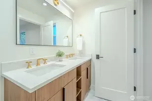 515 NE 123rd St, Seattle, WA 98125 - Photo 13