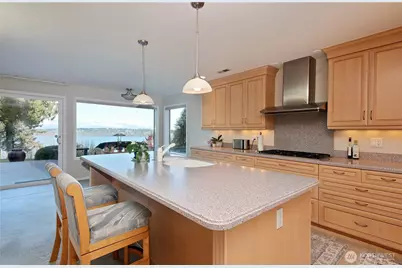 8111 Possession Ridge Lane, Clinton, WA 98236 - Photo 23