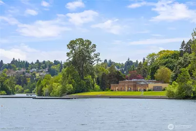 811 NE 66th Street, Seattle, WA 98115 - Photo 33