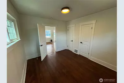 811 NE 66th Street, Seattle, WA 98115 - Photo 13