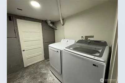 811 NE 66th Street, Seattle, WA 98115 - Photo 25