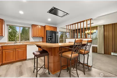 10411 57th Avenue S, Seattle, WA 98178 - Photo 7